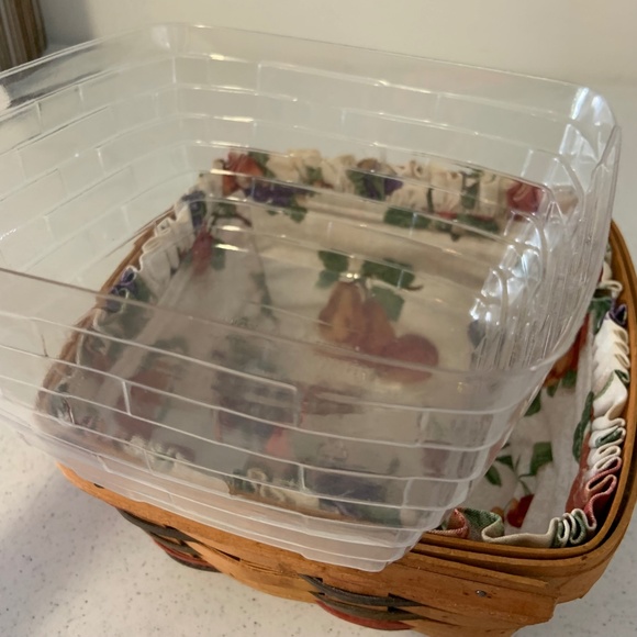 Vintage Longaberger Fruit Print Fabric Lined 9" Squared Basket - Picture 5 of 13